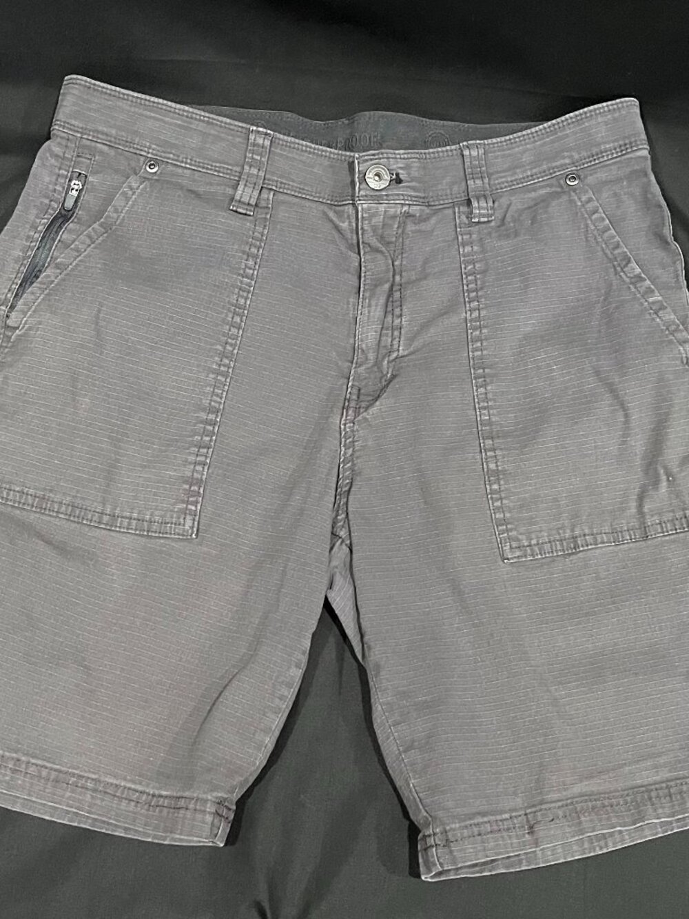 WP Weatherproof Gray Trail Utility Cargo Shorts Zipper Pocket Modern Fit